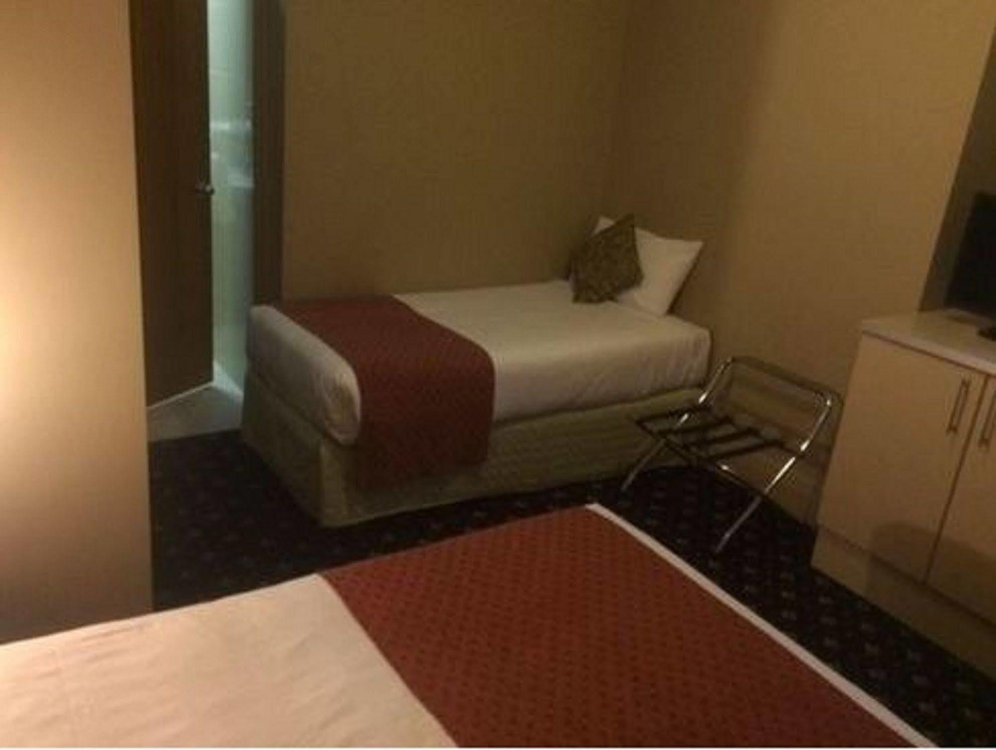 Hotel Coronation Сидни Екстериор снимка